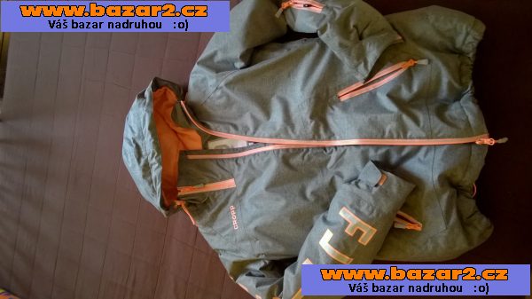snowboardová zimní bunda CROPP