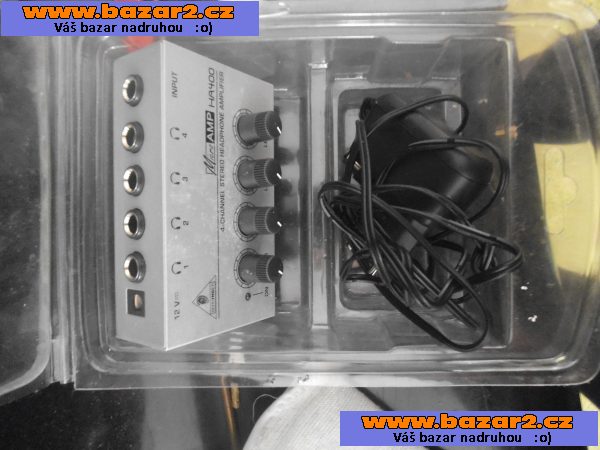 Sluchátkový zesilovač BEHRINGER HA400