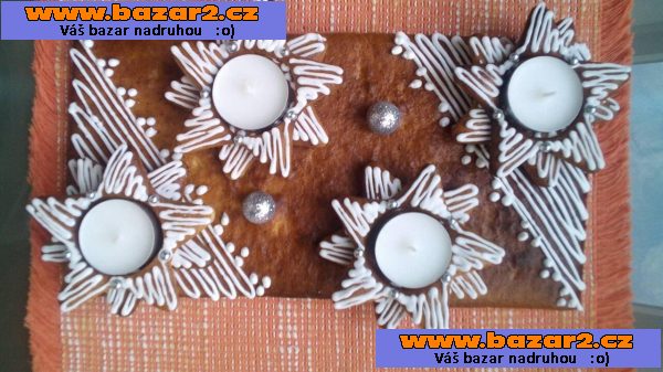 Vánoční perníkový svícen.