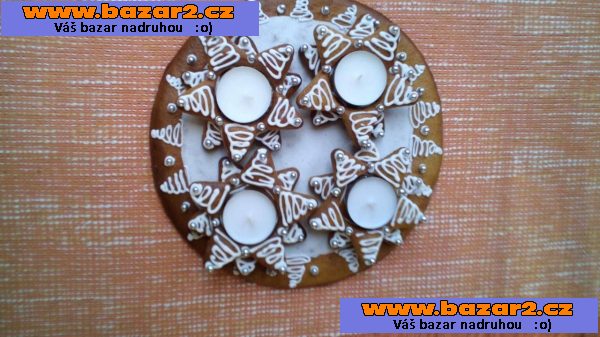 Vánoční perníkový svícen.