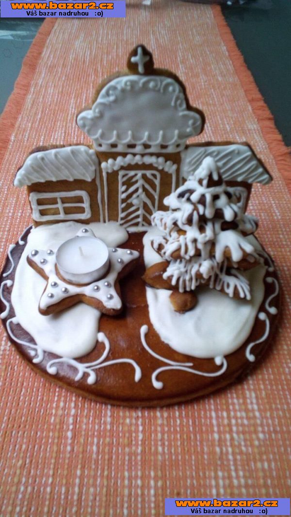 Vánoční perníkový svícen.