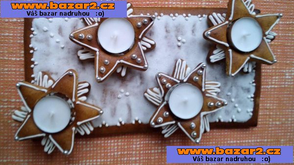 Vánoční perníkový svícen.