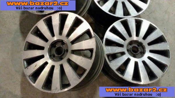 Audi 5x112 8jx18 et45  r18