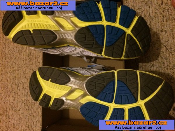 nove bežecke boty Asics gel-GT 2000 A vel,39,5 1490Kč (PC:3320Kč)