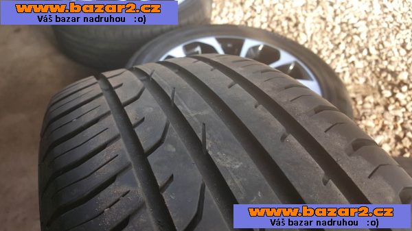 Nissan 40300 JD18C 5x114.3 6.5jx18 et40