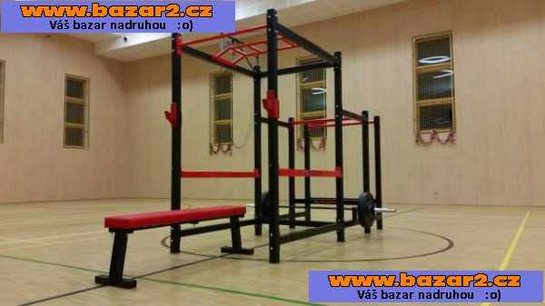 Fitness stroje