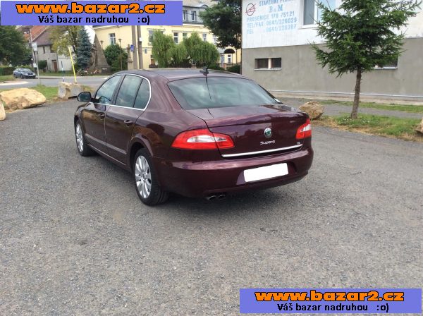 Škoda Superb 2.0 TDi  - výbava Praha