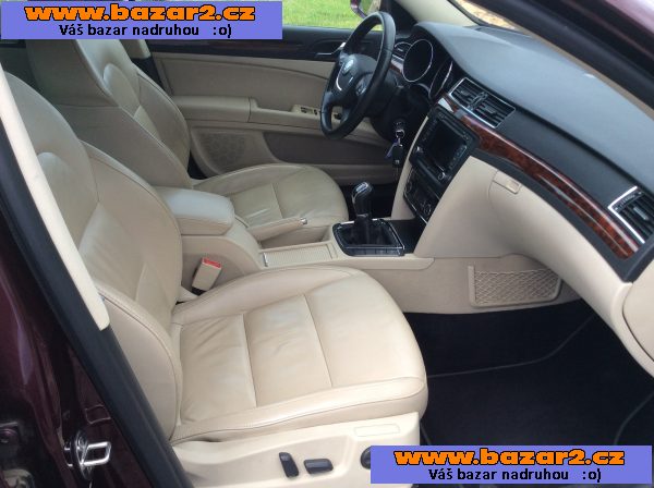 Škoda Superb 2.0 TDi  - výbava Praha