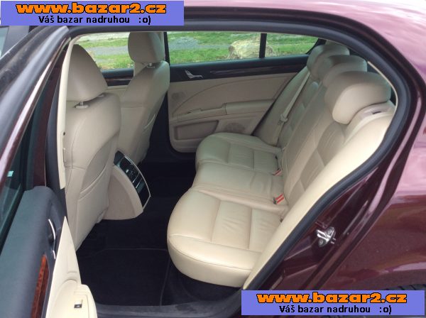 Škoda Superb 2.0 TDi  - výbava Praha