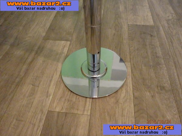 Tyč pole dance