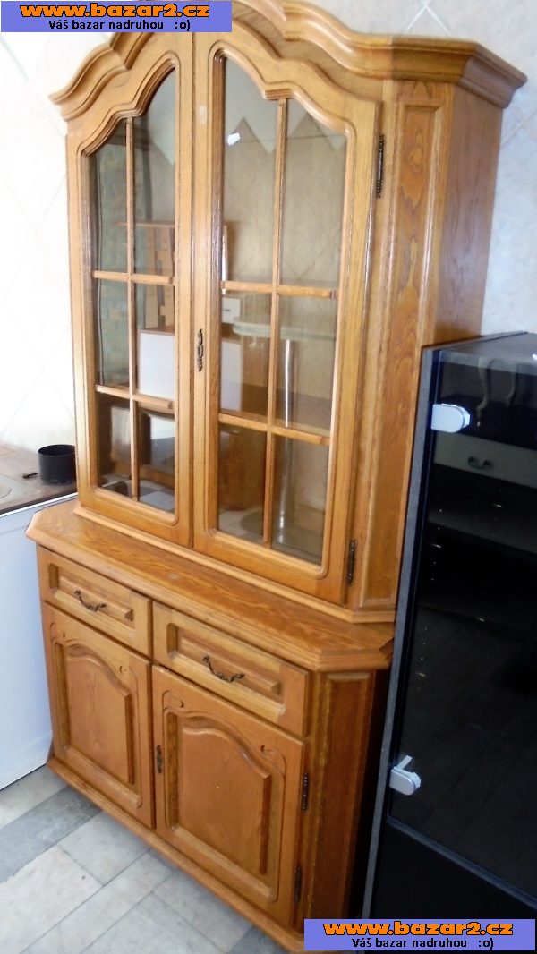 stylově rustikálový,skleník/komoda