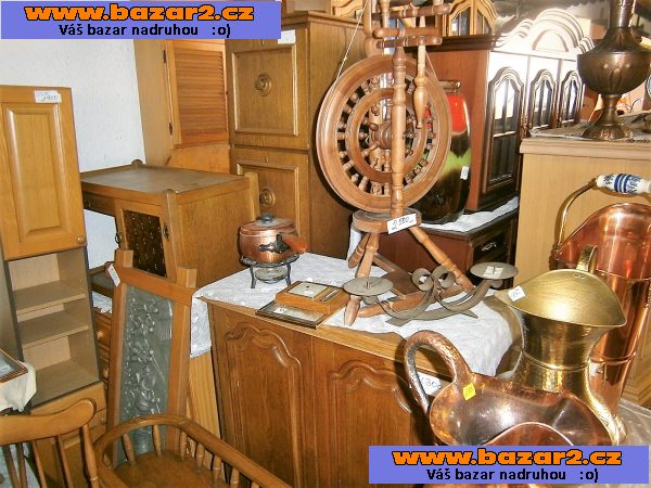 stylově rustikálový,skleník/komoda