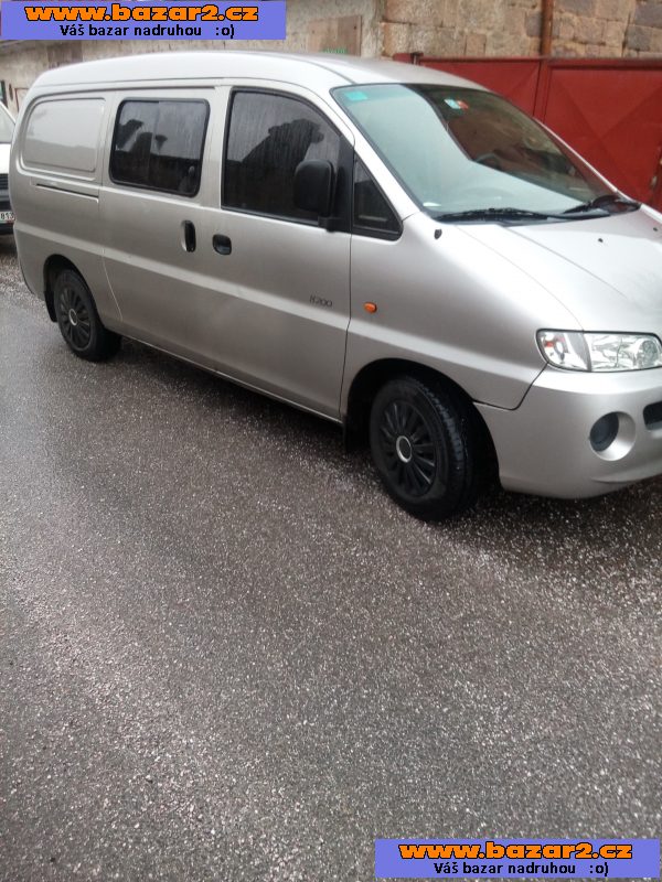 Hyundai H1 2004, 2;4D,, 6 míst