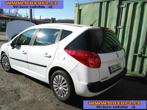 peugeot 207 havarovaný
