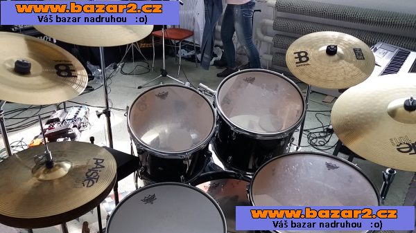 Prodám bicí soupravu Basix