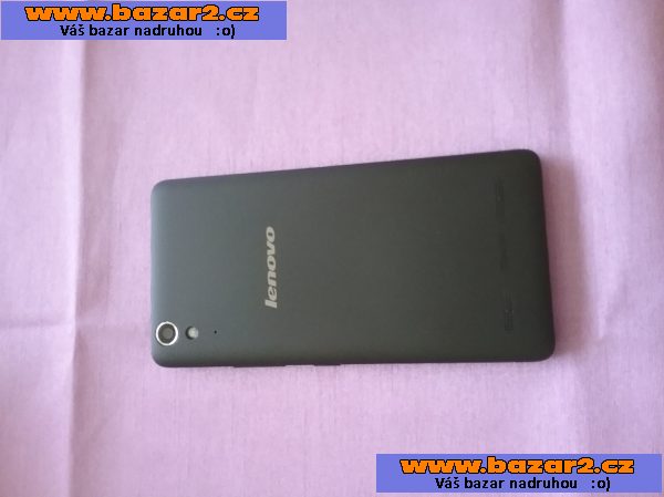 Mobilní telefon