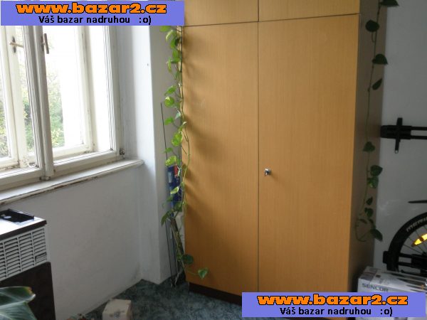 Skříně prodám