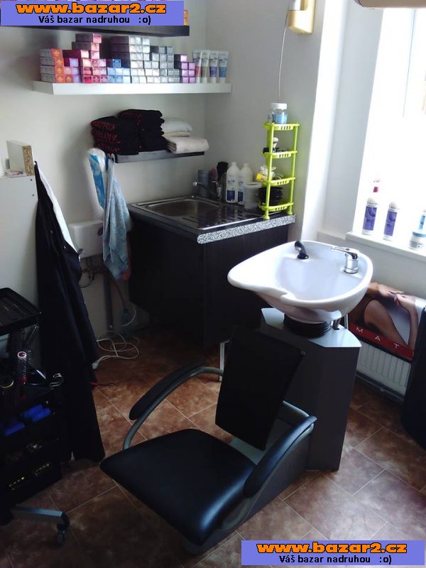 Kadeřnické vybavení