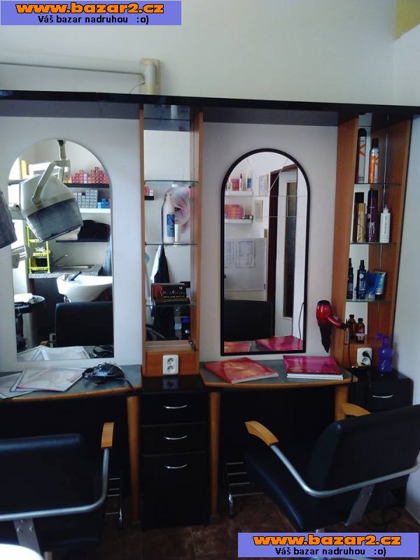 Kadeřnické vybavení