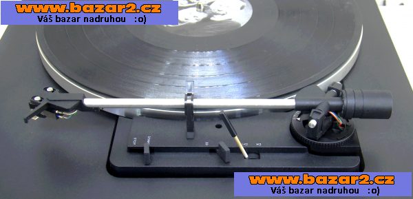 Plně automatický gramofon GRUNDIG FINE ARTS
