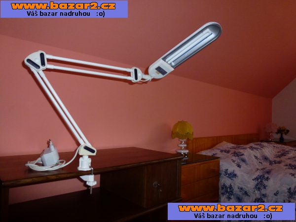 Stolní variabilní lampu