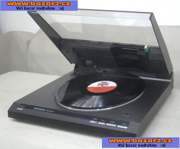 Lineární Direct Drive gramofon GRUNDIG