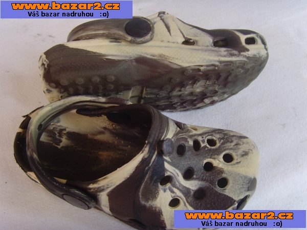 CROCS maskáčové ve velikosti 22 a stélka 13cm