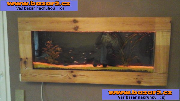 prodám nastěnné akvarium