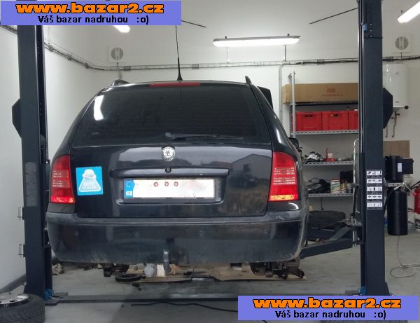 Dvousloupový zvedák 3,5T , zouvačka a vyvažovačka - automaty