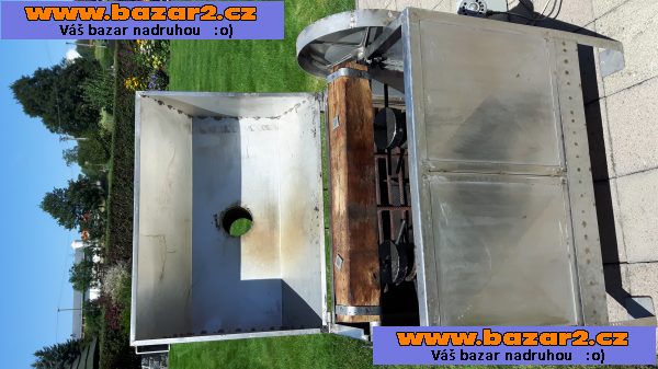 Nerezový krb  na grilování  prasátka,krůty,jehněte, kuřat  a pod..