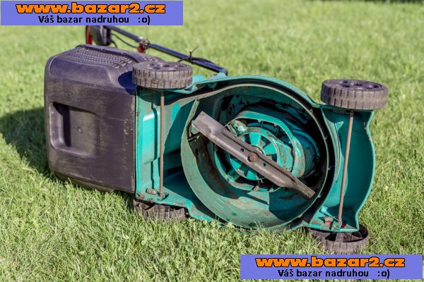 Prodám elektrickou sekačku Bosch Rotak 320