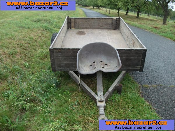 přívěs za malotraktor