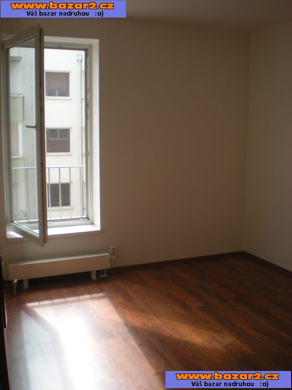 Pronájem cihlového bytu 2+KK s 15 m2 balkonem v Brně-Bystrci  