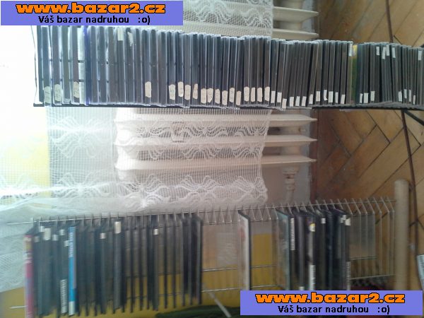 stojany ma CD/DVD