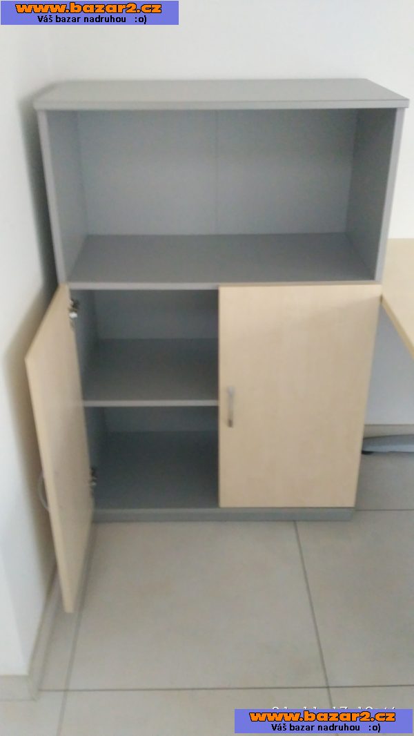Kancelářský nábytek