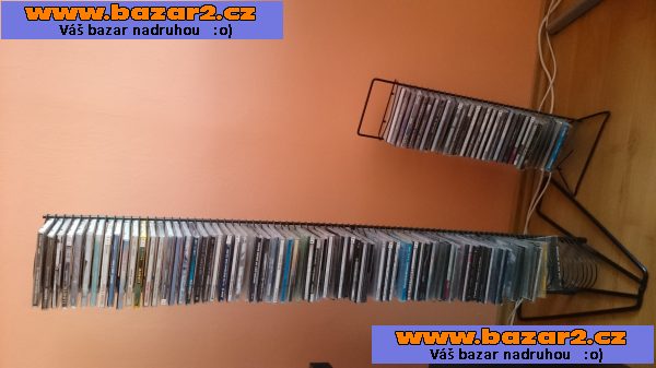 Stojan na CD 
