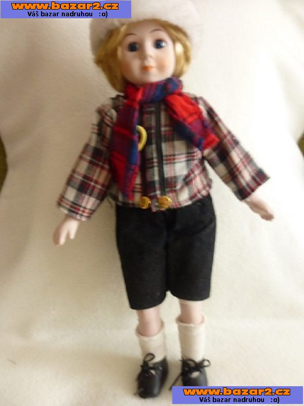 Porcelánová panenka