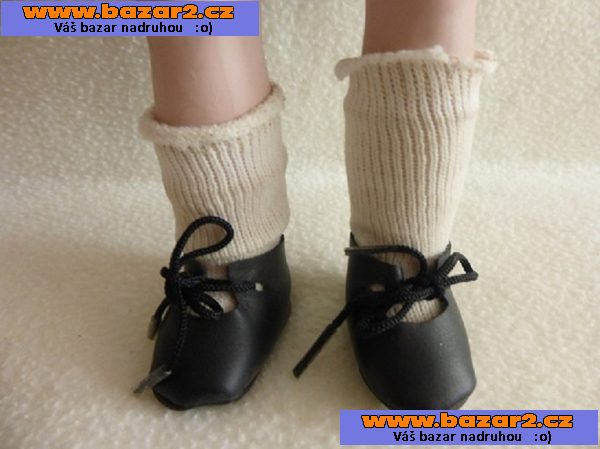 Porcelánová panenka