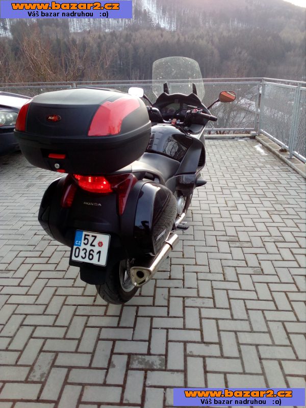 prodej cestovního motocyklu Honda NT 700V Deauville