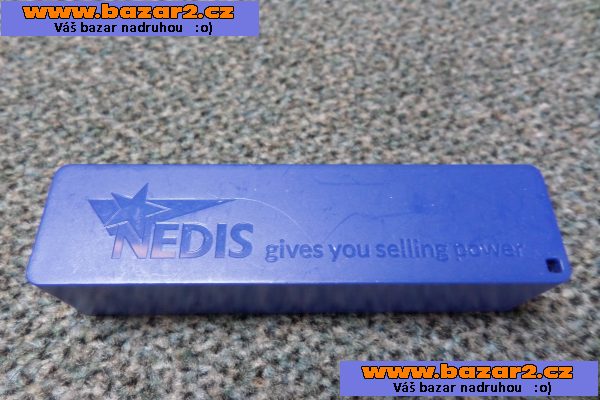 2 powerbanky, každá 2200 mAH