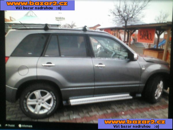 Suzuki Grand Vitara 2,0 benzin,4x4(1.majitel,koupeno v ČR)