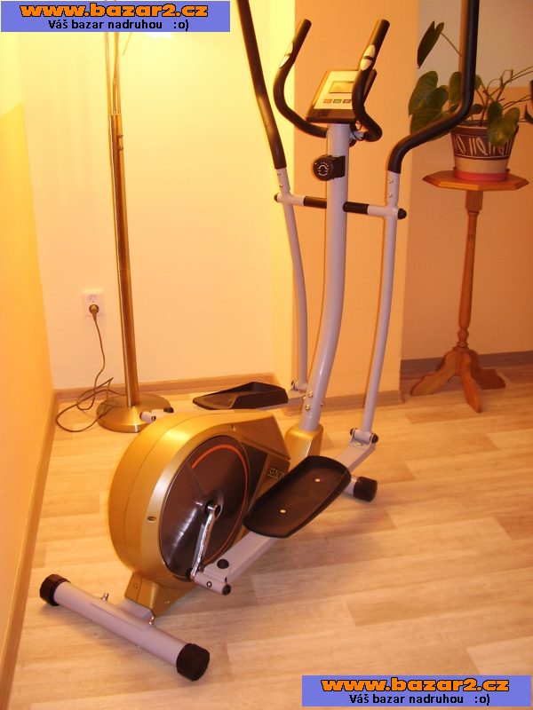 ELIPTICAL TRENAŽER