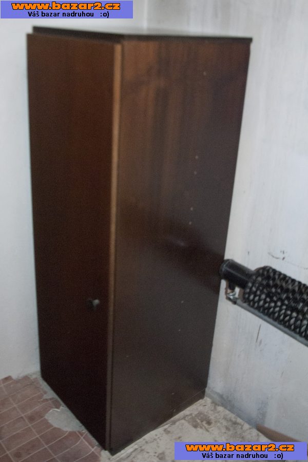 Šatní skříň