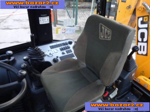 JCB 2CX Streetmaster - 2011