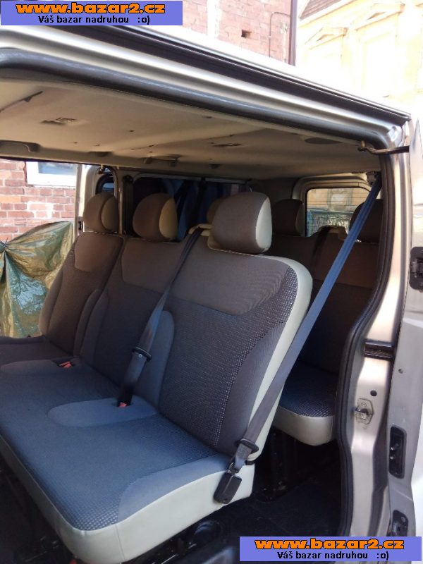 Opel Vivaro 2,5CDTI, 107kW, 8 míst