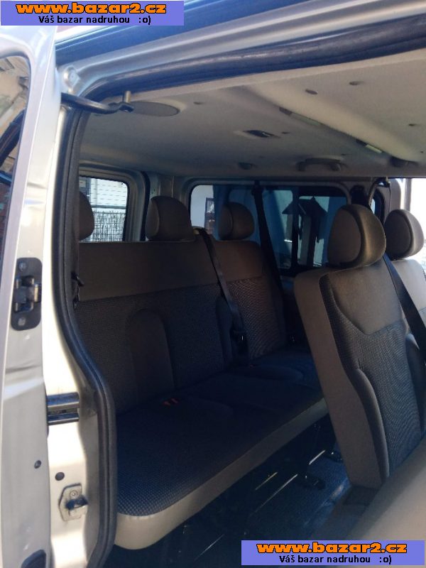 Opel Vivaro 2,5CDTI, 107kW, 8 míst