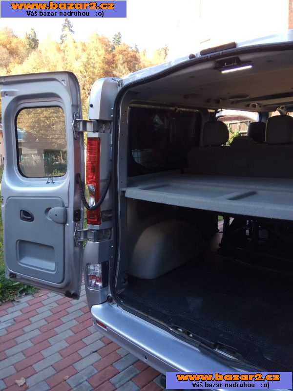 Opel Vivaro 2,5CDTI, 107kW, 8 míst
