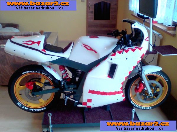 Ttrenažer motorka