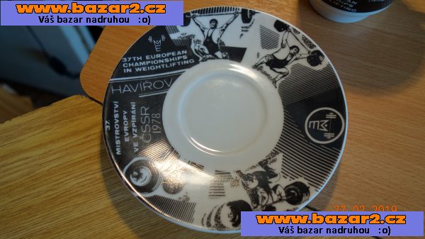 prodám  talíř a podšálek s hrníčkem z mistrovství evropy rok 1978 ve vzpírání.