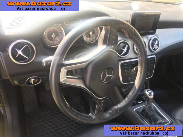 Mercedes Benz CLA180